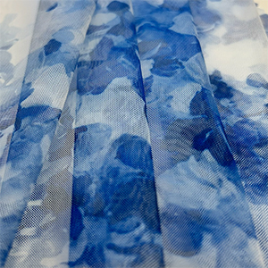 Blue-white / 000